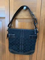 COACH PURSE -NEW