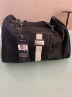 TOMMY HILFIGER HANDBAG NWT