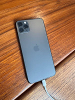 Like New iPhone 11 Pro Max!