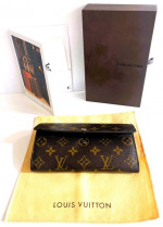 Louis Vuitton Sarah wallet