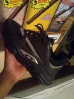 Dior B22 Size 8