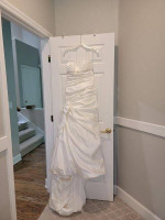 Size 4 Wedding Dress---NEVER WORN