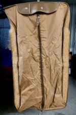 VINTAGE FOLDING/HANGING GARMENT BAG