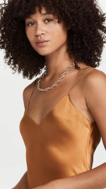 FashionSTYLEE at the lionbody.com