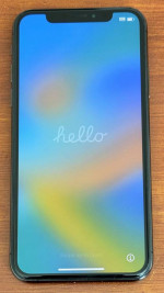 Iphone XS unlocked - excellent condition