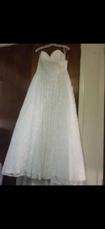 New Davids Bridal Wedding Gown Aline Lace Size 14