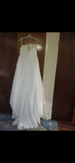 New Davids Bridal Wedding Gown Aline Lace Size 14