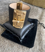 Leather black strap with gold details Carolee Luces bracelet