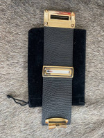 Leather black strap with gold details Carolee Luces bracelet