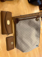 Lot of 8 Michael Kors purses