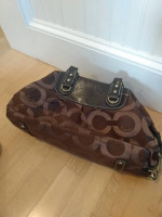 AUTHENTIC COACH HANDBAG