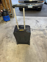 Ricardo 2 wheel luggage