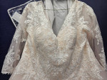 Ball gown wedding dress