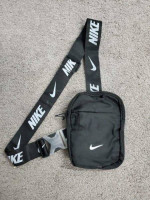 Nike Crossbody bags 5x7