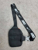 Nike Crossbody bags 5x7