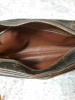 Authentic Louis Vuitton Crossbody Purse