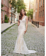 Enchanting by Mon Cheri Wedding Dress 120172 in Ivory. Size 14. NWT!