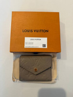 LOUIS VUITTON ZOE WALLET