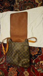 Authentic Louis Vuitton
Musette Salsa GM Crossbody