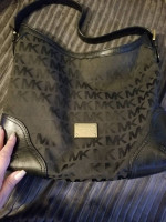 Micheal Kors purse