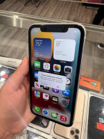 LIKE NEW IN STORE IPHONE 11 64 GB UNLOCKED ANY CARRIER