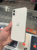 LIKE NEW IN STORE IPHONE 11 64 GB UNLOCKED ANY CARRIER