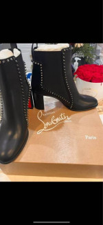 BRAND NEW Christian Louboutin Out Line Spikes 70 Leather Chelsea Boots