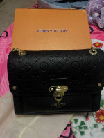 Louis Vuitton bag (BRAND NEW)