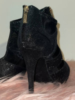NEW GUESS spiked sexy BLACK spiked BOOTIE ANKLE boots