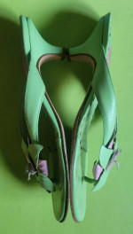 Lilly Pulitzer Leather Thong Sandals Lime Green & Pink Flower - 7 M