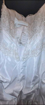 NEW BEAUTIFUL WEDDING DRESS