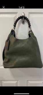 Louis Vuitton Mahina Hobo Bag