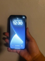 Iphone XR (NEED MONEY ASAP) send me offers