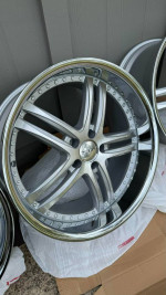 New never mounted 2 piece 20s staggered