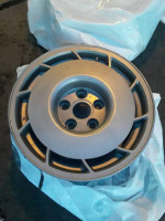 Excellent Corvette Wheels (4) 16x8.5