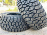New 5 lugs 20” Rebel wheels and tires for jeep