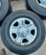8 lug 18 inch ram wheels and tires