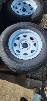 St205-75R15 5 lug trailer tire and wheel 8 ply