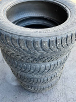 4 Excellent 235X55X18 104T Nokian Tyres Hakkapelitta 9 SUV Studded Snow Winter T