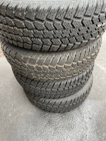 4 Like New 195X65X15 91T Mastercraft Glacier-Grip II Snow Winter Tires
