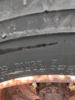 9R22.5 Truck Tires - Six