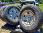 17" Dodge steel wheels & caps