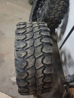 Jeep wrangler rims and tires 33x12.50x20