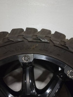 Jeep wrangler rims and tires 33x12.50x20