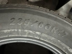 pair tires 235/60R17