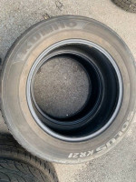 2 Kuhmo KR21 tires P235/60R17
