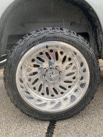 American Force Rifts 22x12 8x6.5 on 33s