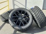 33” tires NEW 22” black Ford F150 rims 6x135 wheels 33x12.50r22 F-150