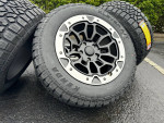 New 20” Dodge Ram 1500 5x5.5 rims A/T tires off road 275/60r20 wheels