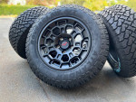 18” tundra 5 lug new rims A/T tires 275/65r18 5x150 wheels
